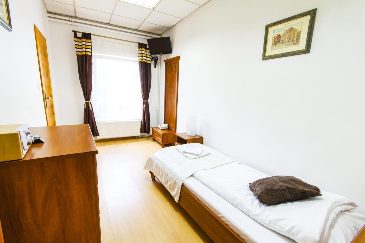 Motel Te Klimaty Czeladz Exterior photo